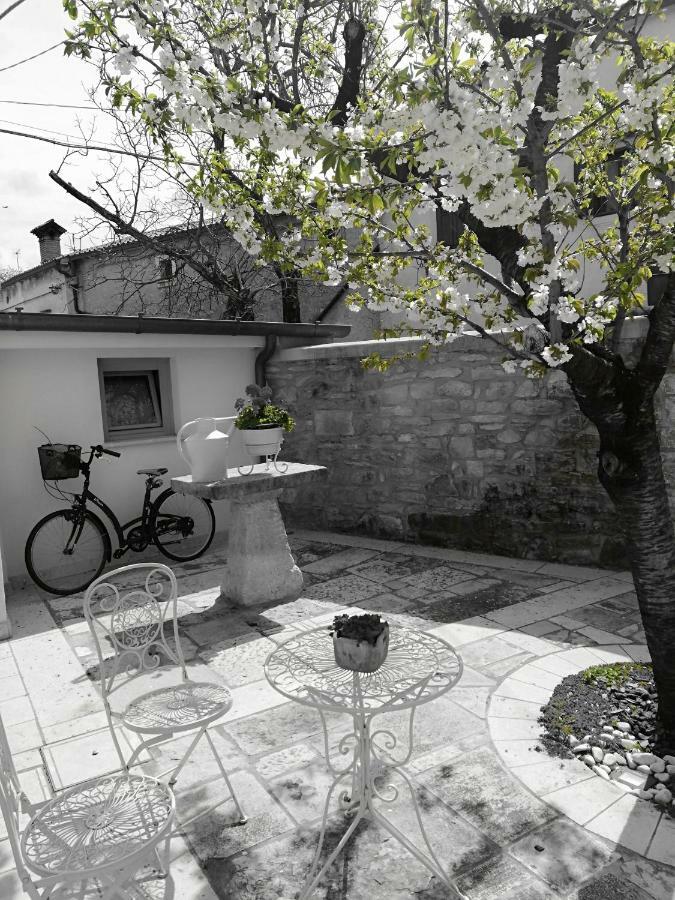 Bed&Breakfast Barbara Borgo Grotta Gigante Exterior foto